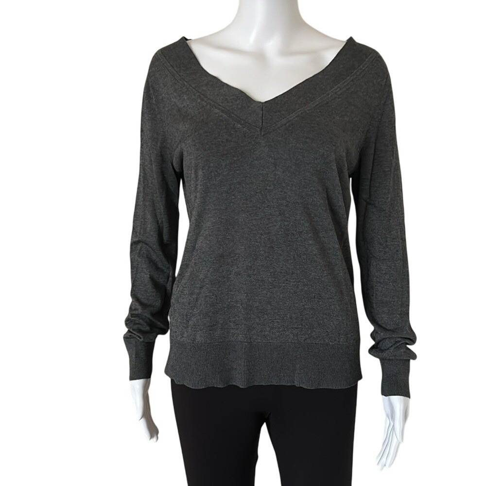 Banana Republic Dark Grey Soft Silk Cashmere V-Neck Long Sleeve Sweater Small - Picture 1 of 8